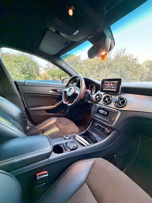 Mercedes Benz CLA 180