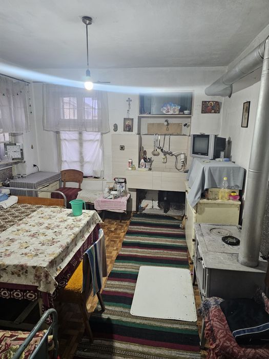 Продава се Къща в Казанлък - 90 кв.м за 122 €/кв.м - Снимка #6