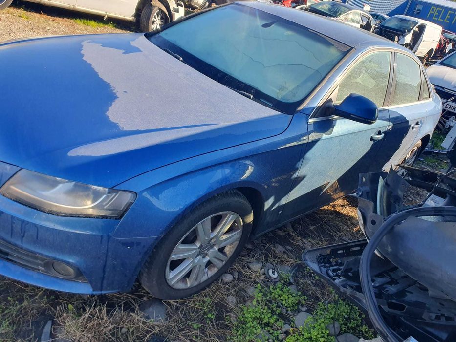 Dezmembrez Audi A4 B8 1.8 TFSI 2008