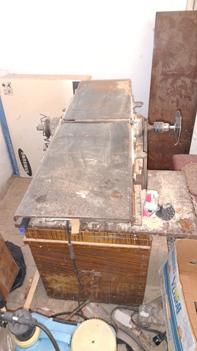 Дърводелска машина