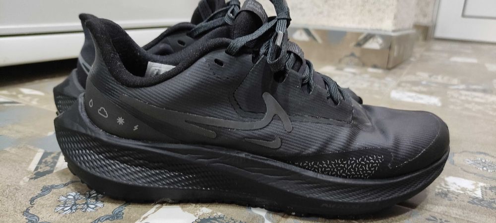 Женски маратонки  Nike