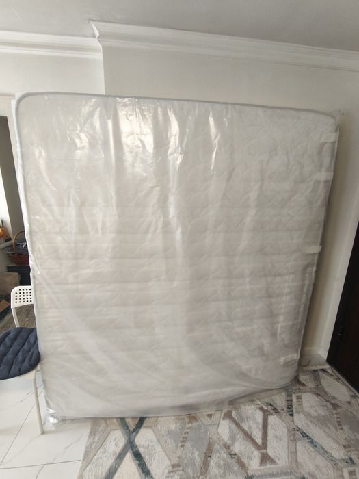 Матрас 180х200см