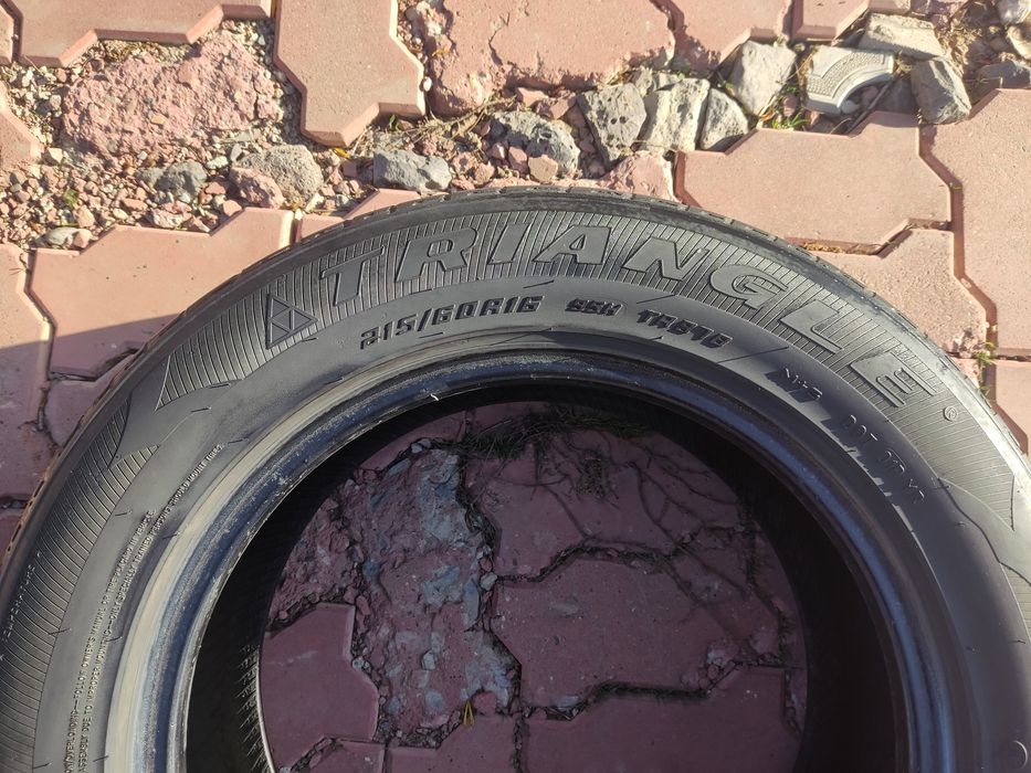 Продам шины 2 шт