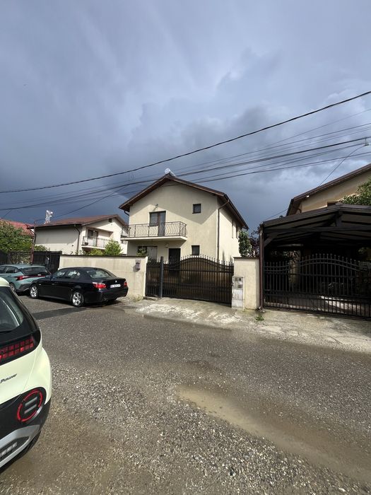 Casa de vanzare P+1 +pod str Libertatii