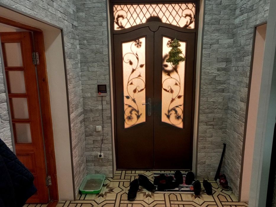 Продам дом на Юнособаде 3 сотки 4 комнаты Свой срочно