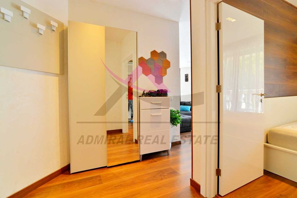 Дава се под наем Двустаен апартамент в Варна, Център - 85 кв.м за 1100 € - Снимка #6