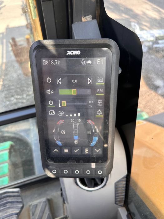 Ekskavator sotiladi XCMG 60 zanjirli