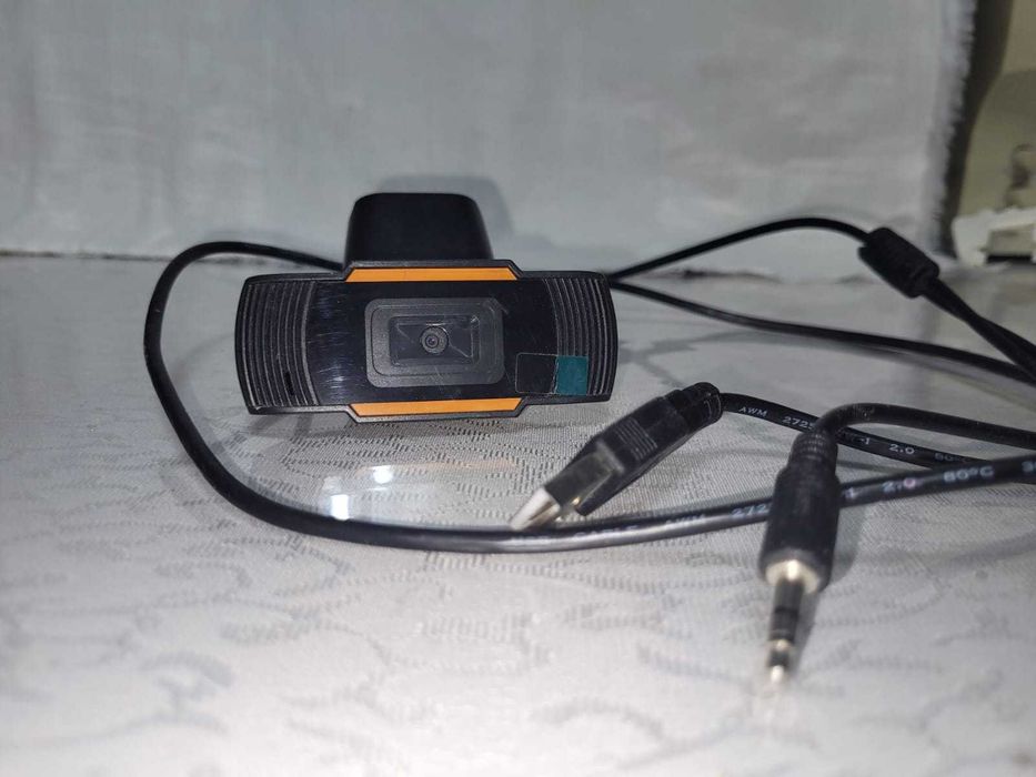 Веб камера с микрофоном