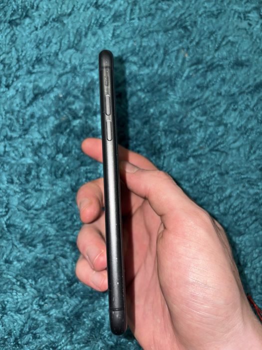 Iphone 11 128GB черен