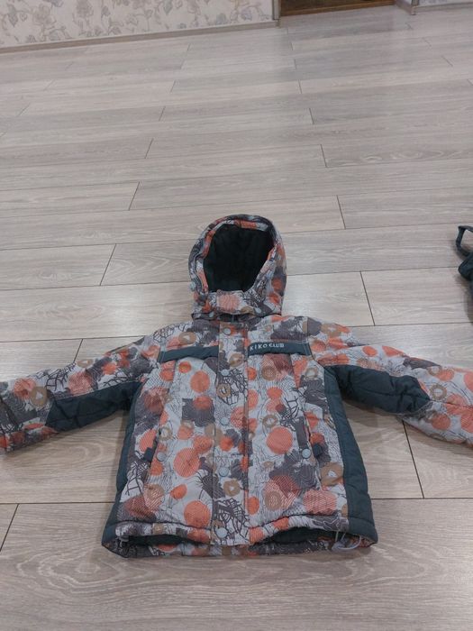 Продам детский зимний комбинезон