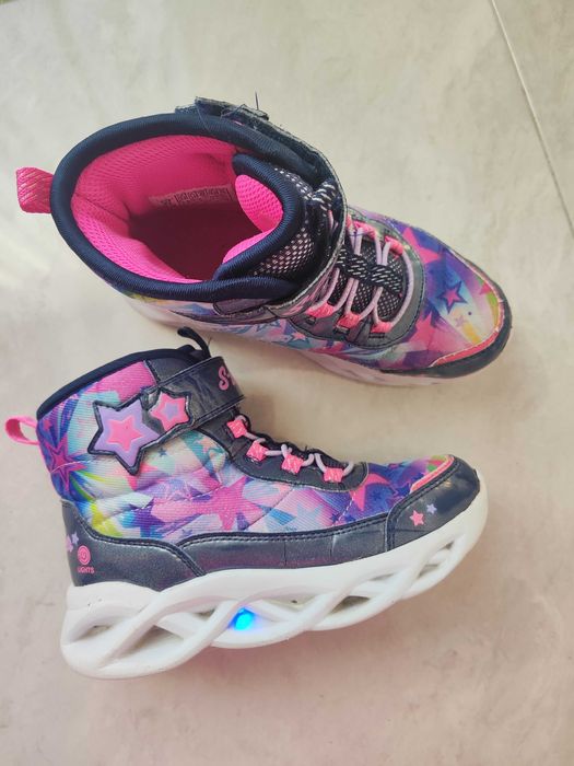 Сникърси Skechers, светещи