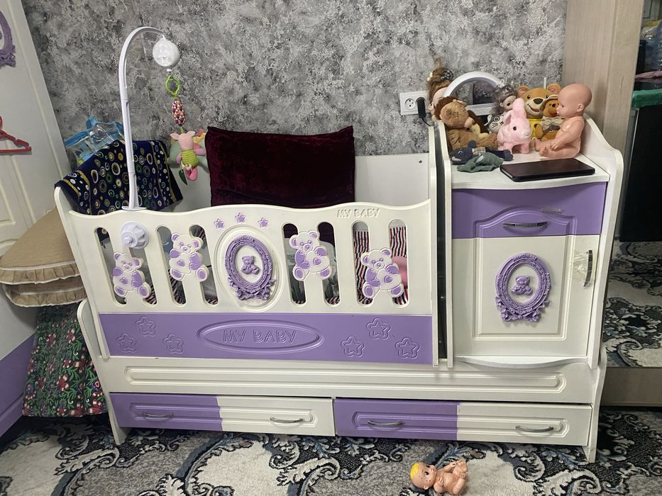 Продается детский кровать и шкаф