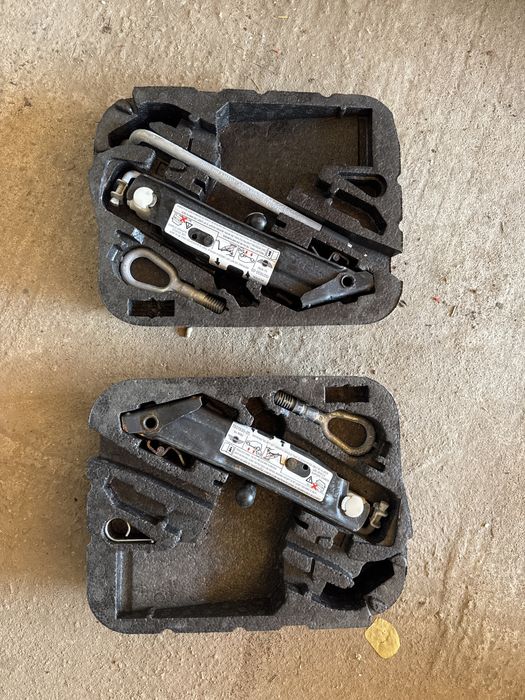 Kit roata rezerva si cric Mini COOPER R56 R55  R57 R50 R53