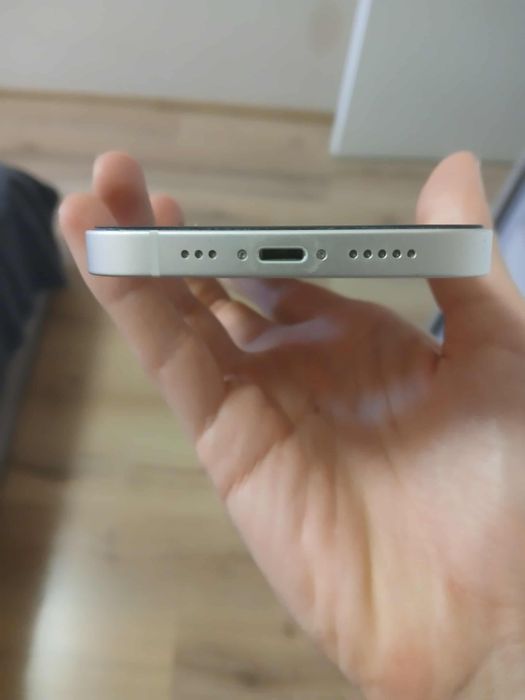 iPhone 14 128GB като нов – пазен с калъф и протектор