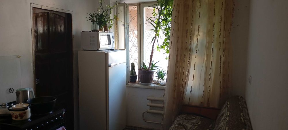 Uy sotiladi , 2 Xona 1-etash  , 9mk , yoʻlni yuzi