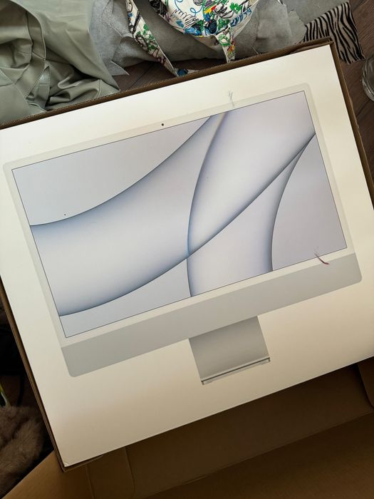 IMAC 24” 256gb nou desigilat.