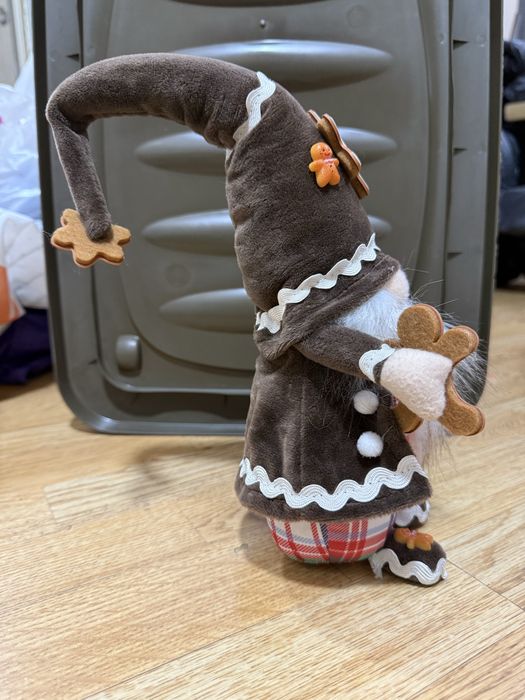 Новогодний  гномик продам