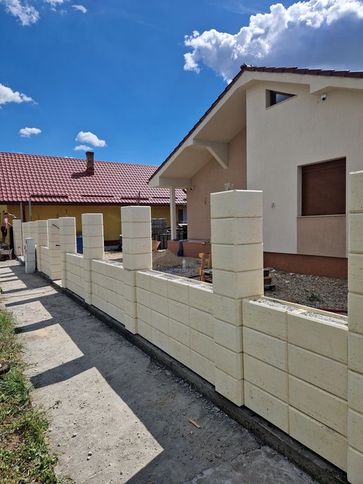 gard beton boltari plasa bordurata