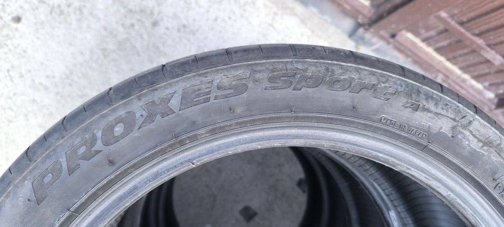 225/45 R17, DOT 19- Toyo