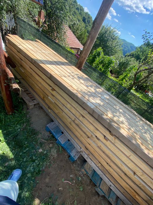 Vand lemn detalii la nr de tel : 0732074050