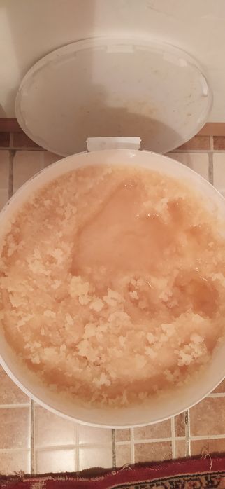 Мед разнотравие и подсолнух.