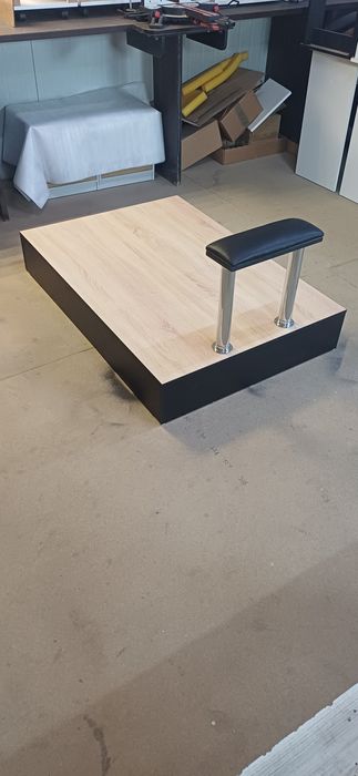 Подиум для педикюра в наличии Акция