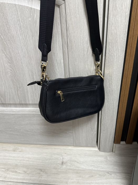 Geanta dama GUESS noua