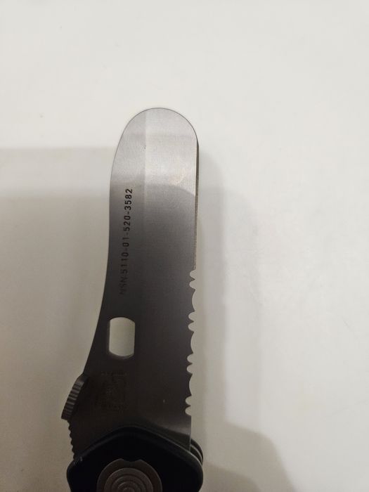 Warfighter medic extreme medicine-rescue knife