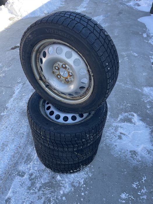 Roti Mercedes ( de greutate-C )R17anvelope 225/55R17C Vredestein 2022