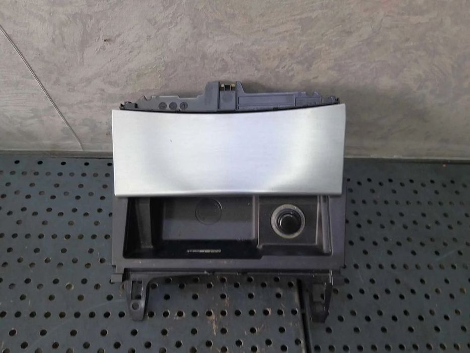 Scrumiera mercedes c class w204 a2046800179