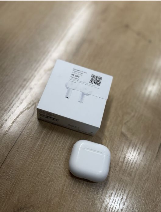 Airpods 4.