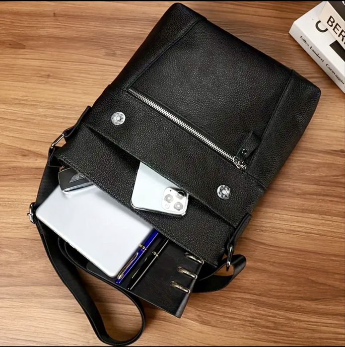 Мъжка елегантна дизайнерска чанта за през рамо /Черна естествена кожа!