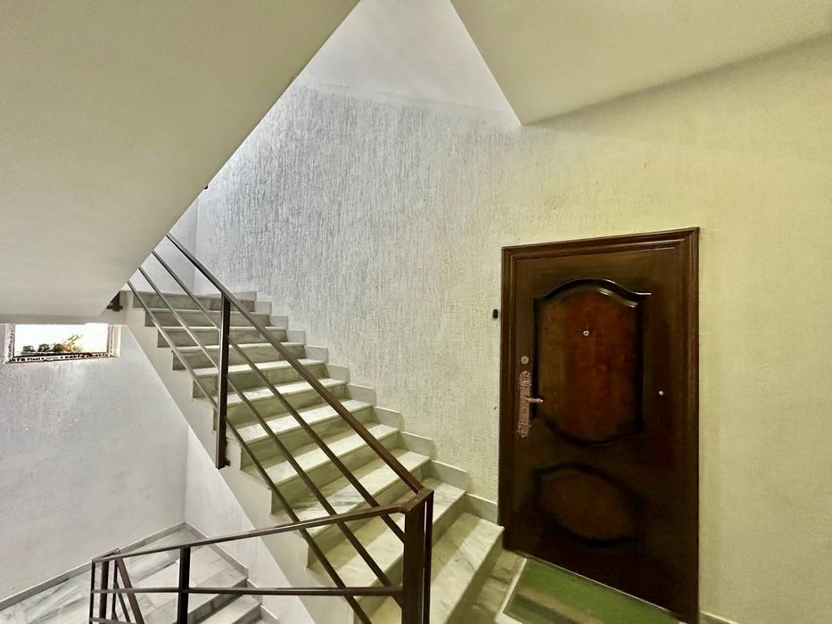 2х комнатная квартира, на 4 этаже. Вокзал.