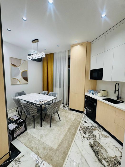 Продается 2х ком квартира, ЖК Parisien, ор-р: ТЦ Next, 72м²