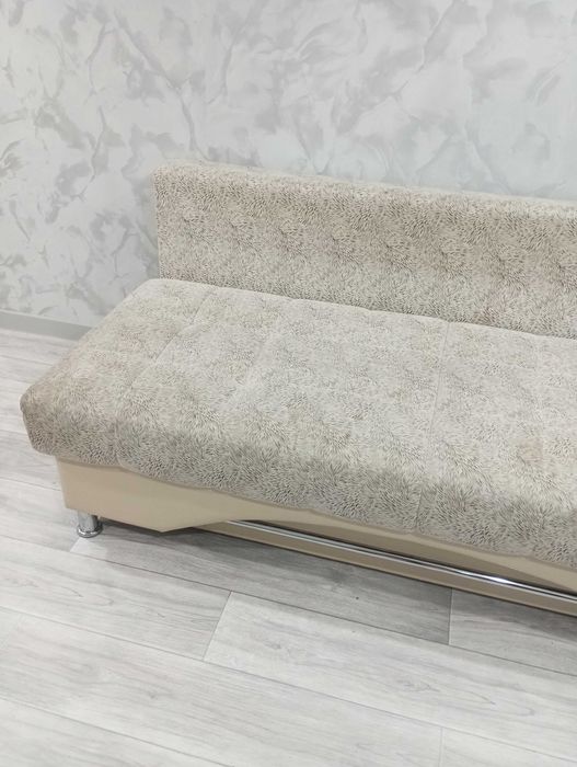 Продам два дивана