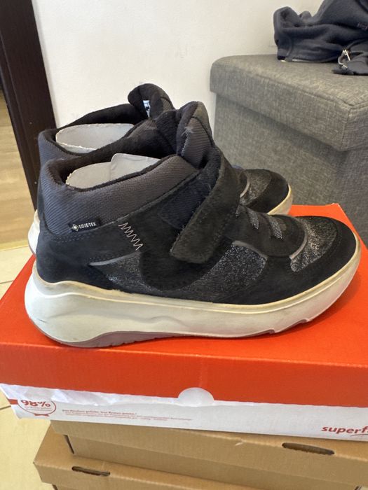Ghete superfit goretex marime 33