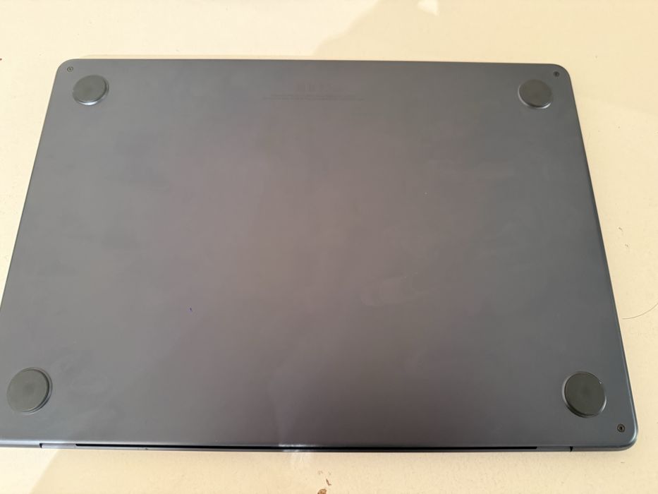 Mac Book Air 2024 M3