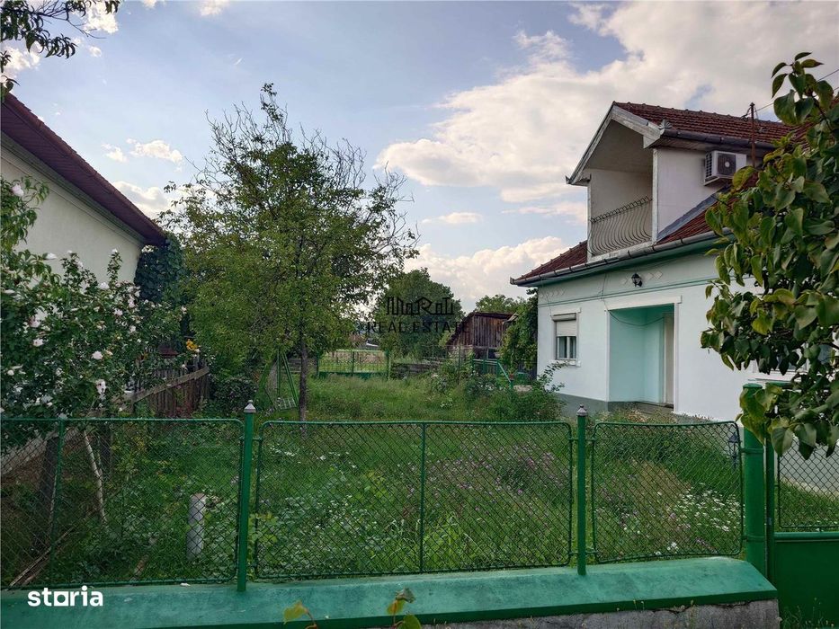 Casa P+M cu teren generos si loturi suplimentare in Baia de Cris