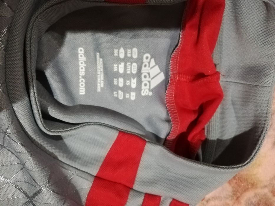 Tricou adidas...