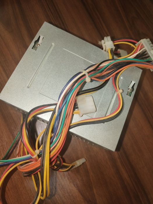 Vând sursă alimentare PC Aline PX-450