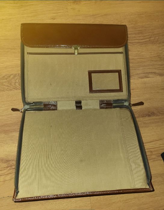 Папка-портфель-сенатор, кожа.