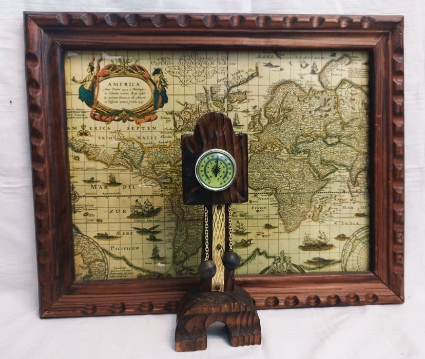 Lot tablou harta lumii și figurine din rășină acrilică elefant, bivol colectia Leonardo, barometru din lemn și vază pt betigașe parfumate.