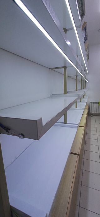 Продаю стеллажи торговые