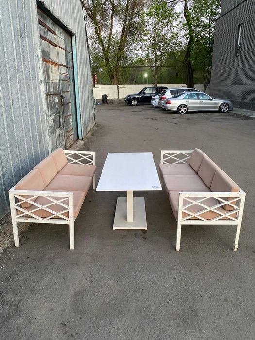 Продам летную мебель в кафе