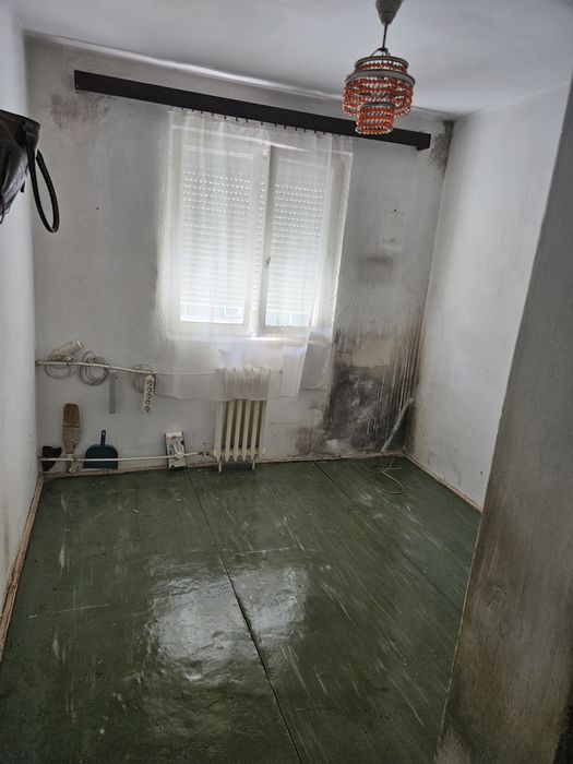 Garsoniere de vânzare Oradea, strada Sovata,Rogerius.