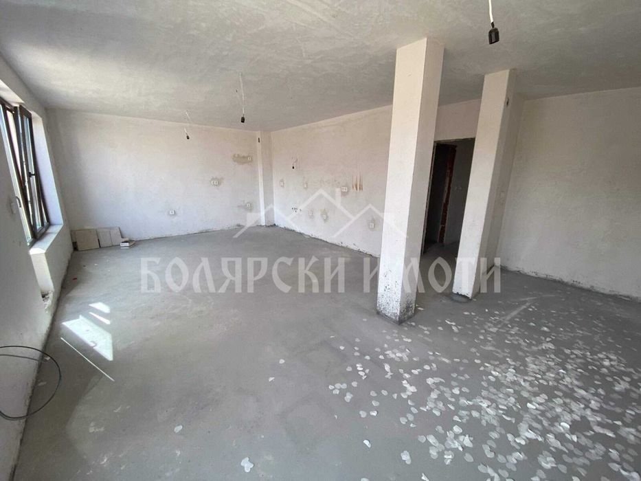 Продава се Двустаен апартамент в Велико Търново, Бузлуджа - 104 кв.м за 1155 €/кв.м - Снимка #1