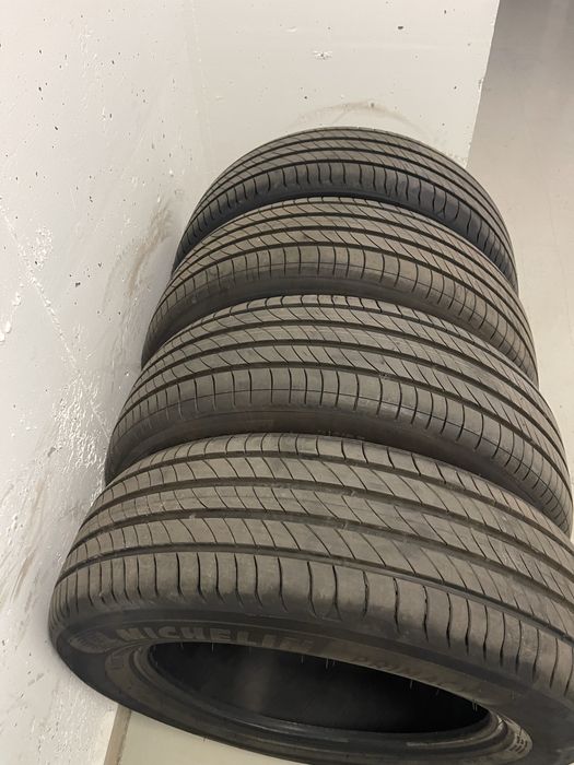Anvelope 215 65 17 vara Michelin NOI DOT 14.25