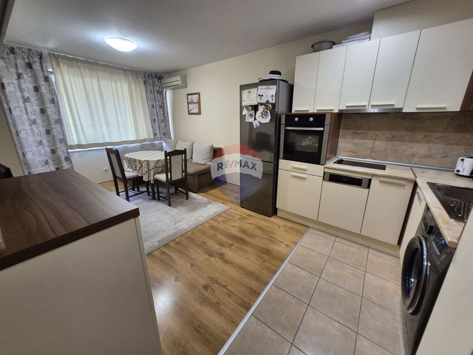 Продава се Двустаен апартамент в Варна, Конфуто - 60 кв.м за 2667 €/кв.м - Снимка #4