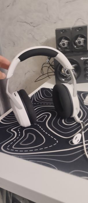 Продам наушники игровые