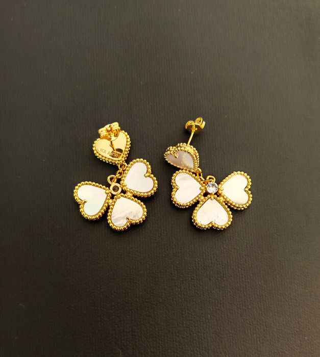 Van Cleef & Arpels VCA Sweet Hearts earrings, дамски обеци от седеф